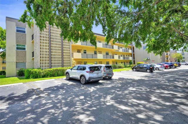 100 Ashbury Rd 103, Hollywood, FL 33024