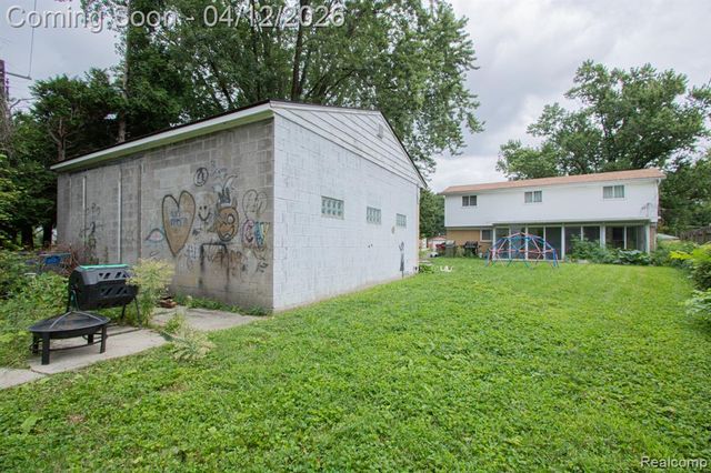 35501 Griswald Street, Clinton Township, MI 48035