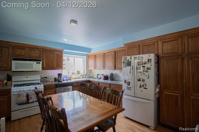 35501 Griswald Street, Clinton Township, MI 48035