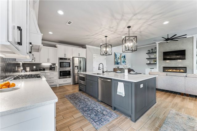 981 Osage View Drive, Bentonville, AR 72713