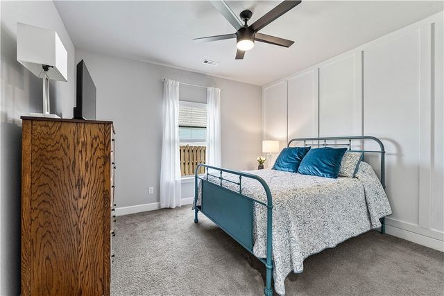 981 Osage View Drive, Bentonville, AR 72713