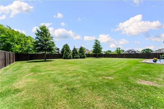 981 Osage View Drive, Bentonville, AR 72713