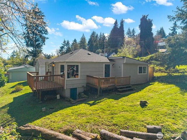 2022 NE Jensen Avenue, Bremerton, WA 98310