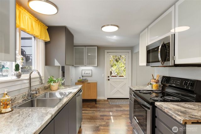 2022 NE Jensen Avenue, Bremerton, WA 98310