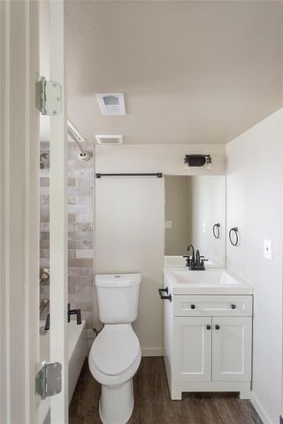 4912 Gaston Avenue F, Dallas, TX 75214