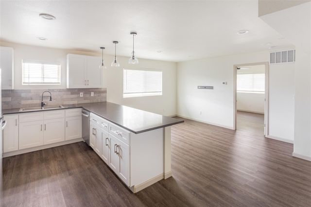 4912 Gaston Avenue F, Dallas, TX 75214