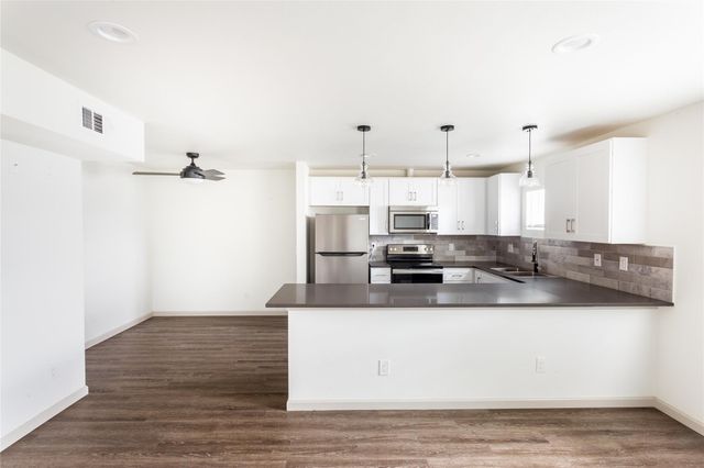 4912 Gaston Avenue F, Dallas, TX 75214