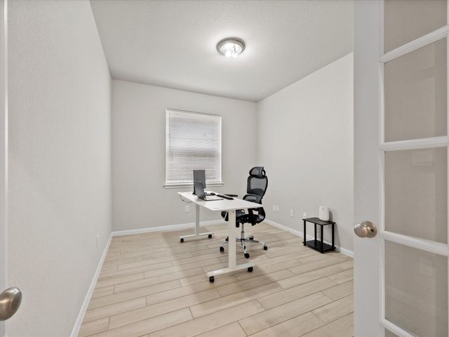 262 Peninsula Point Drive, Montgomery, TX 77356