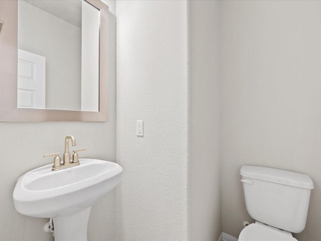 262 Peninsula Point Drive, Montgomery, TX 77356