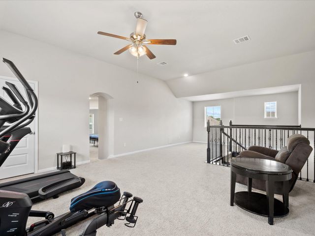 262 Peninsula Point Drive, Montgomery, TX 77356