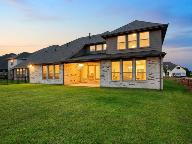 262 Peninsula Point Drive, Montgomery, TX 77356