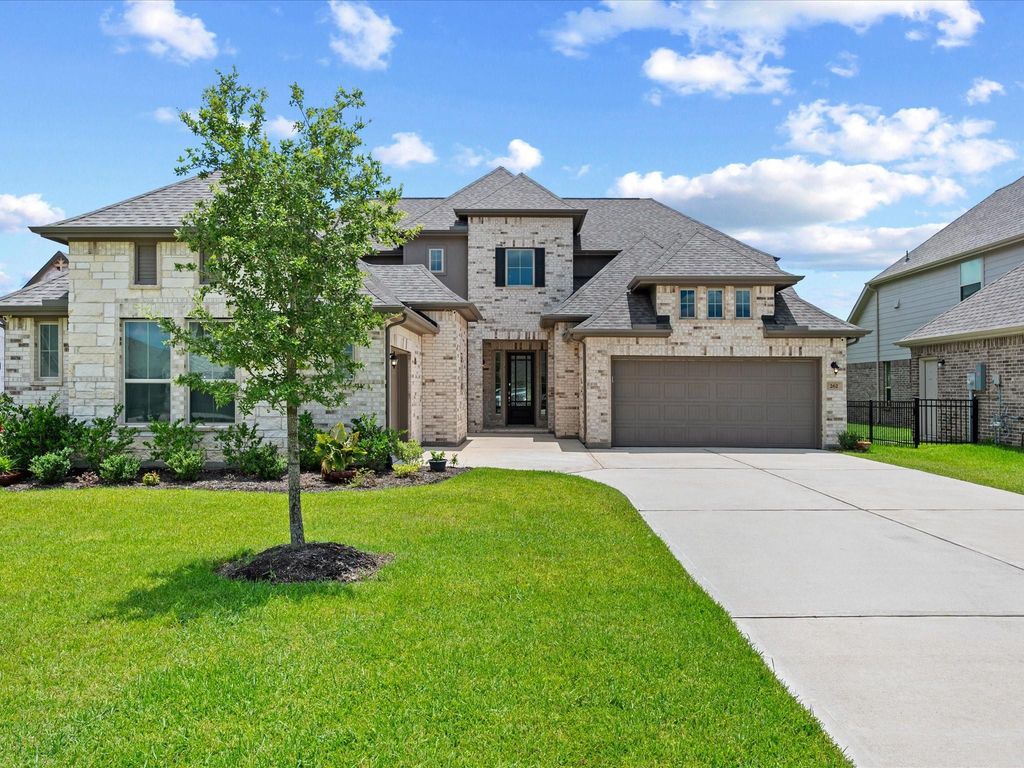 262 Peninsula Point Drive, Montgomery, TX 77356