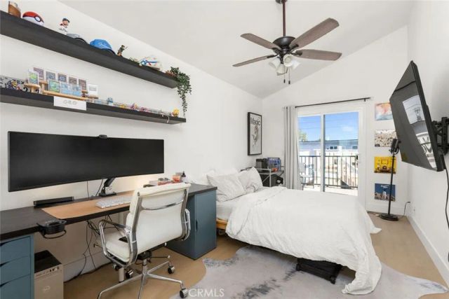 222 17th Street, Huntington Beach, CA 92648