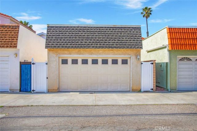 222 17th Street, Huntington Beach, CA 92648