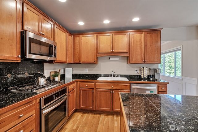 19807 23rd Dr SE, Bothell, WA 98012