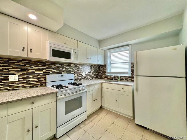 51 Baisley Avenue 2, East Rockaway, NY 11518