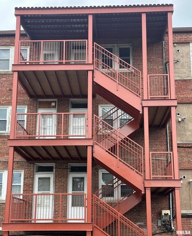 500 NE MADISON Avenue, Peoria, IL 61603