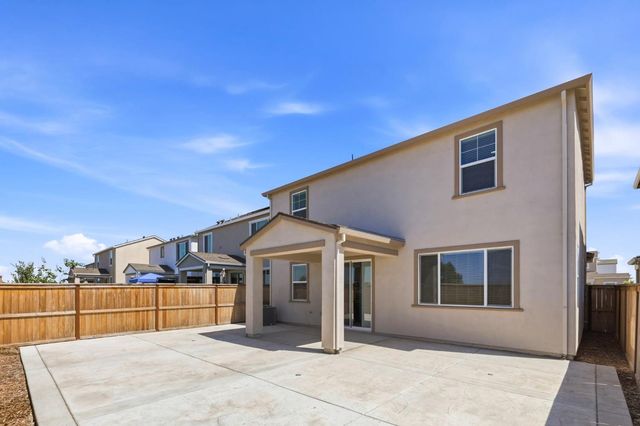 3631 Miraleste Way, Sacramento, CA 95835