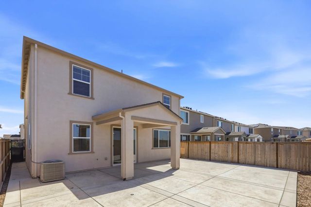 3631 Miraleste Way, Sacramento, CA 95835
