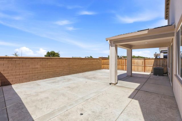 3631 Miraleste Way, Sacramento, CA 95835