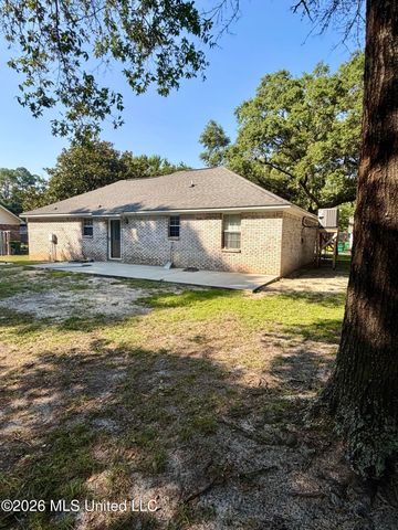 1333 Oak Street, Ocean Springs, MS 39564