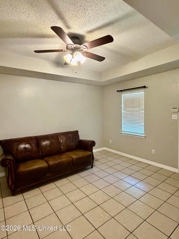 1333 Oak Street, Ocean Springs, MS 39564