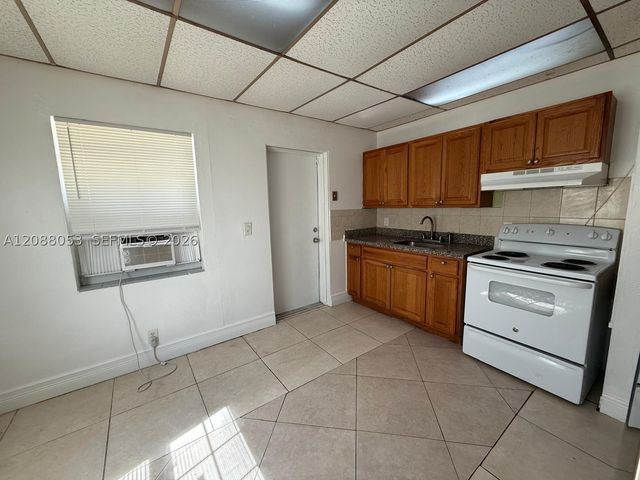 381 NW 16th St 381, Pompano Beach, FL 33060