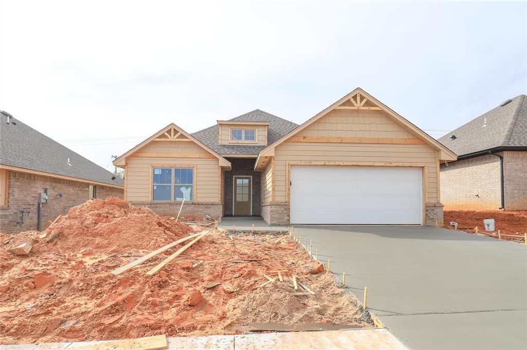 817 Westfall Drive, Choctaw, OK 73020