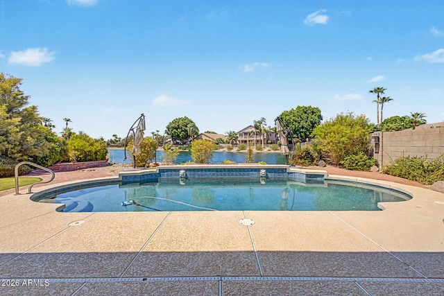 7046 W ROSE GARDEN Lane, Glendale, AZ 85308