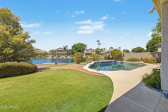 7046 W ROSE GARDEN Lane, Glendale, AZ 85308