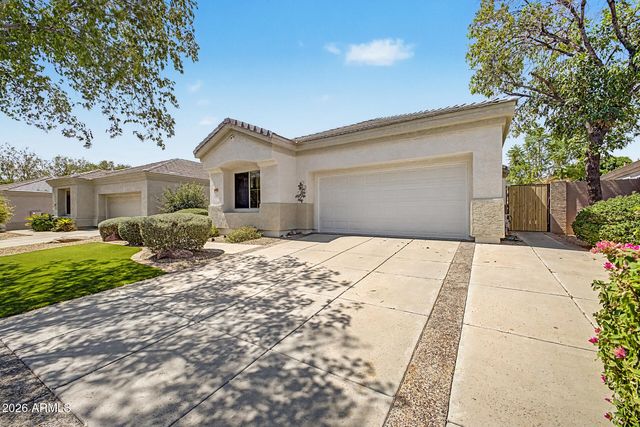 7046 W ROSE GARDEN Lane, Glendale, AZ 85308