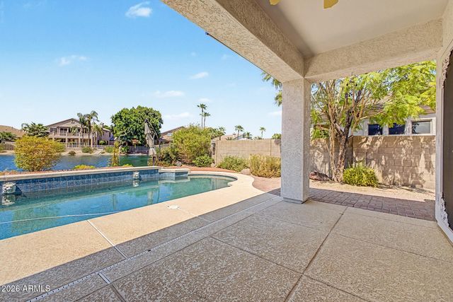 7046 W ROSE GARDEN Lane, Glendale, AZ 85308