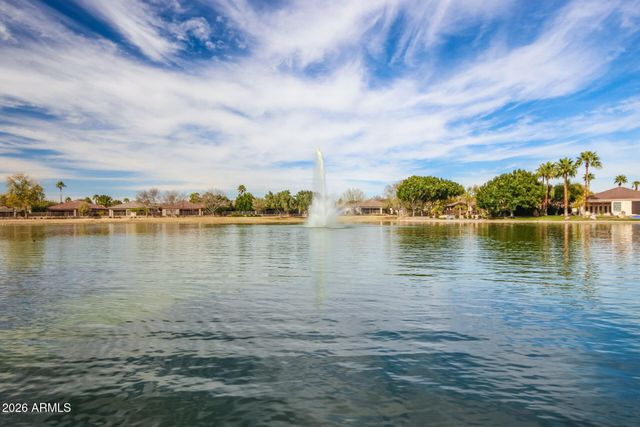 7046 W ROSE GARDEN Lane, Glendale, AZ 85308