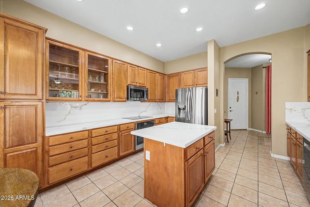 7046 W ROSE GARDEN Lane, Glendale, AZ 85308