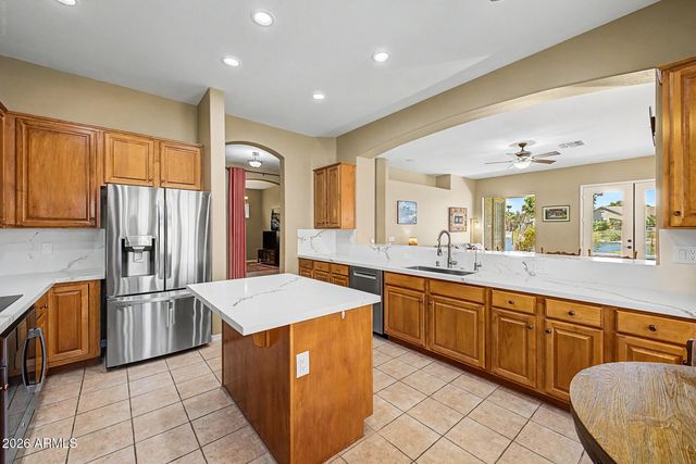 7046 W ROSE GARDEN Lane, Glendale, AZ 85308