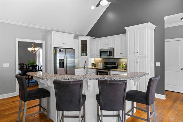 409 Olivia Lane, Soddy Daisy, TN 37379