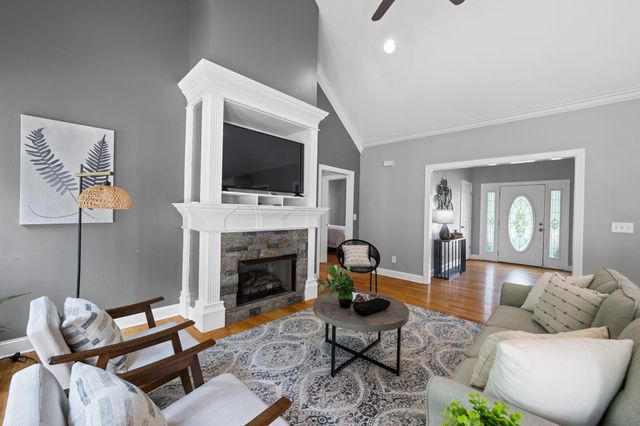 409 Olivia Lane, Soddy Daisy, TN 37379
