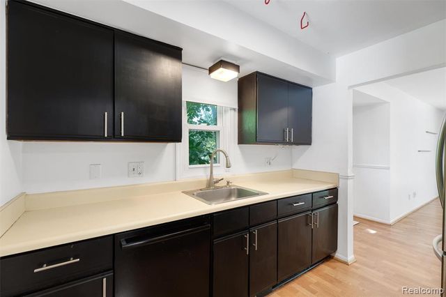 1732 W Liberty Street, Ann Arbor, MI 48103