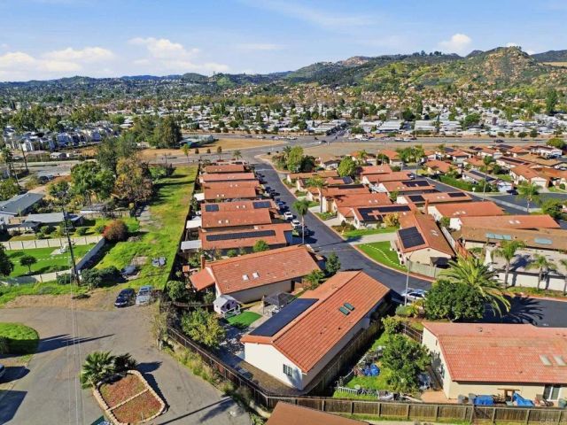 141 Belfast, Escondido, CA 92027