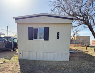 504 Ave E, Levelland, TX 79336