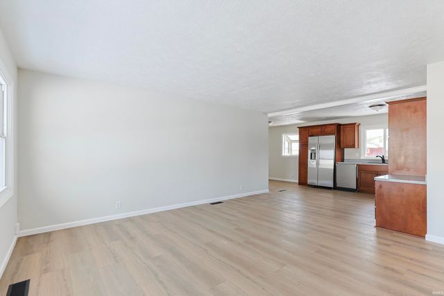 1132 Manchester Drive, South Bend, IN 46615