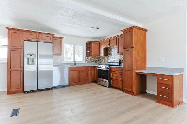 1132 Manchester Drive, South Bend, IN 46615