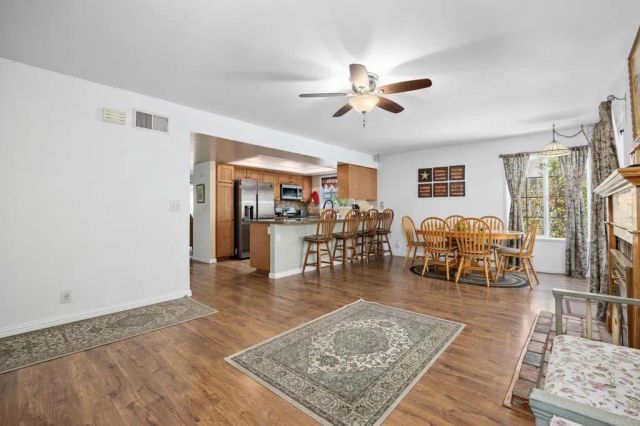 407 Dorsey Way, Vista, CA 92083