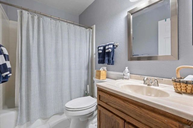 407 Dorsey Way, Vista, CA 92083