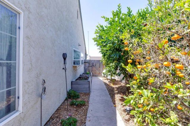 407 Dorsey Way, Vista, CA 92083