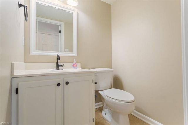 5 E Pinto CT, Hampton, VA 23666