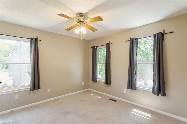 5 E Pinto CT, Hampton, VA 23666