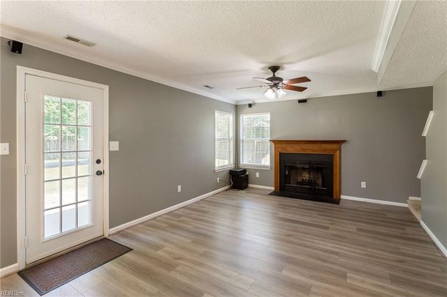 5 E Pinto CT, Hampton, VA 23666