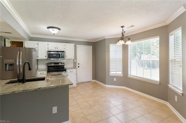 5 E Pinto CT, Hampton, VA 23666