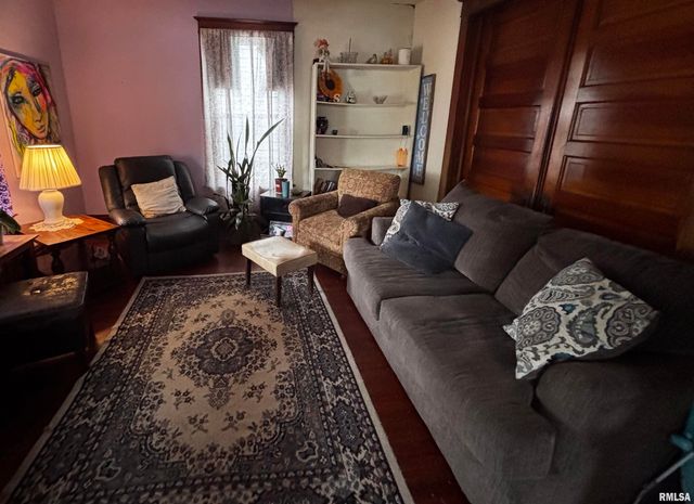 144 SUMNER Street, Galesburg, IL 61401